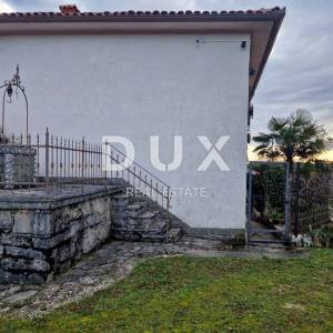 ISTRA, OPRTALJ - Kamena kuća s prostranom okućnicom