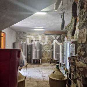 ISTRA, OPRTALJ - Kamena kuća s panoramskim pogledom