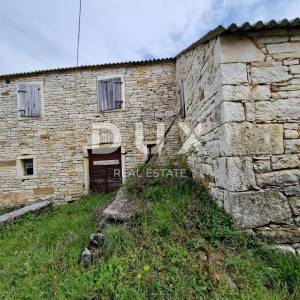 ISTRA, OPRTALJ - Kamena kuća za adaptaciju