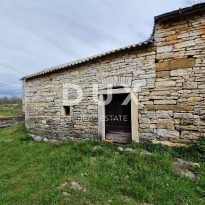 ISTRA, OPRTALJ - Kamena kuća za adaptaciju