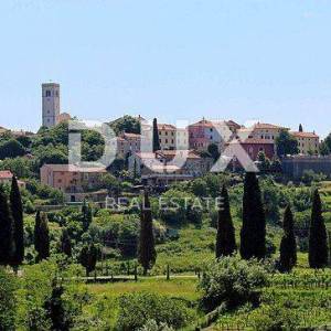 ISTRA, OPRTALJ, LIVADE - građevinska parcela