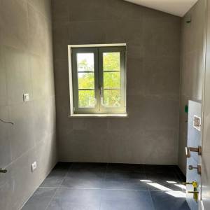  ISTRA, PAZIN Čarobna mediteranska vila s pogledom na prirodu- novogradnja! Jedinstven stil!