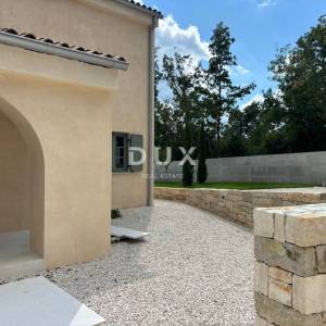  ISTRA, PAZIN Čarobna mediteranska vila s pogledom na prirodu- novogradnja! Jedinstven stil!