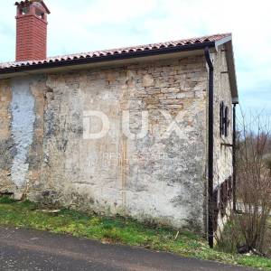 ISTRA, PAZIN - Istarska kuća zadnja u nizu s pripadajućom okućnicom, UPORABNA DOZVOLA