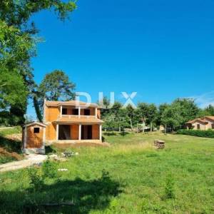 ISTRA, PAZIN - Kuća s bazenom u srcu Istre (ROH BAU)