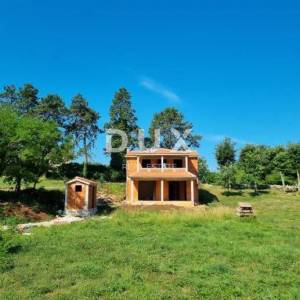 ISTRA, PAZIN - Kuća s bazenom u srcu Istre (ROH BAU)