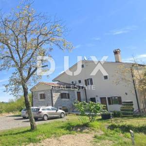 ISTRA, PAZIN - Kuća s restoranom na velikoj okućnici
