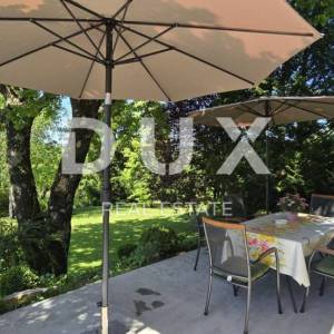 ISTRA, PAZIN - Obiteljska kuća u prirodi s prekrasno uređenom okućnicom, pogled na zelenilo