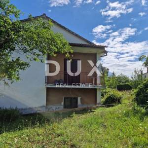 ISTRA, PAZIN - Obiteljska kuća s dvije stambene jedinice, SNIŽENA CIJENA