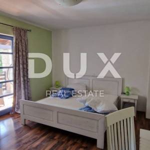 ISTRA, PAZIN - Prekrasna kuća za odmor s bazenom nedaleko grada