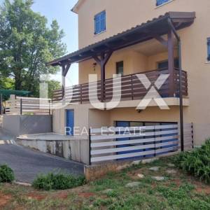 ISTRA, PAZIN - Prekrasna kuća za odmor s bazenom nedaleko grada