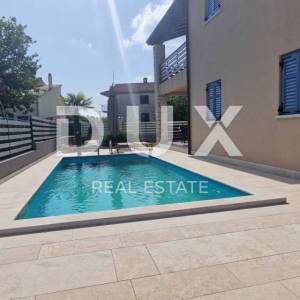 ISTRA, PAZIN - Prekrasna kuća za odmor s bazenom nedaleko grada