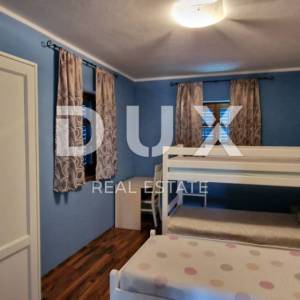 ISTRA, PAZIN - Prekrasna kuća za odmor s bazenom nedaleko grada