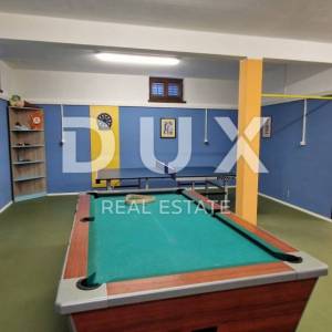 ISTRA, PAZIN - Prekrasna kuća za odmor s bazenom nedaleko grada