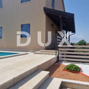 ISTRA, PAZIN - Prekrasna kuća za odmor s bazenom nedaleko grada