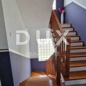 ISTRA, PAZIN - Prekrasna kuća za odmor s bazenom nedaleko grada