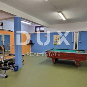 ISTRA, PAZIN - Prekrasna kuća za odmor s bazenom nedaleko grada