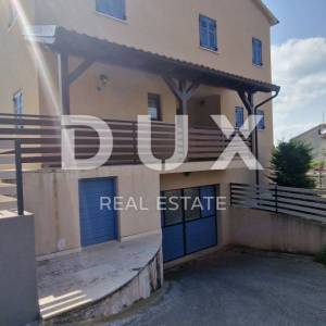 ISTRA, PAZIN - Prekrasna kuća za odmor s bazenom nedaleko grada