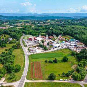 ISTRA, PAZIN - Prostrano zemljište u industrijskoj zoni