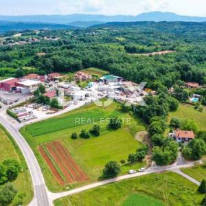 ISTRA, PAZIN - Prostrano zemljište u industrijskoj zoni