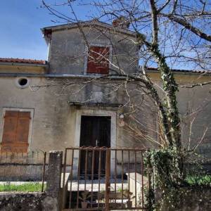 ISTRA, PAZIN - Samostojeća kamena starina s iznimnim potencijalom