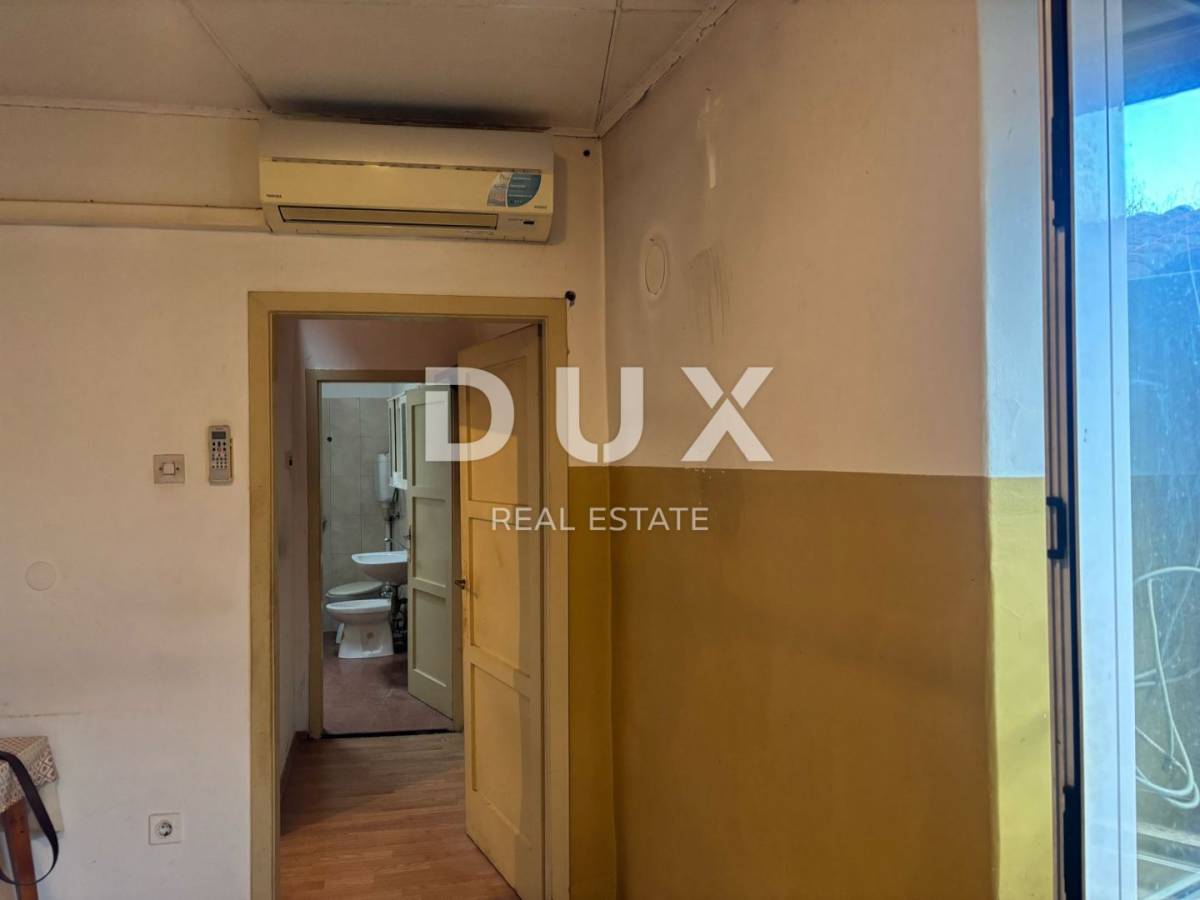 ISTRA, PAZIN - Stan za renovaciju u centru grada! UPORABNA DOZVOLA!