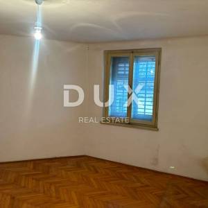 ISTRA, PAZIN - Stan za renovaciju u centru grada! UPORABNA DOZVOLA!