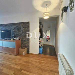 ISTRA, PEROJ - 3SS+DB stan U prizemlju nadomak centra i plaža