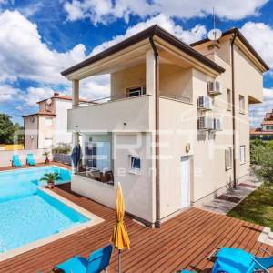 Istra, Peroj, apartmanska kuća na odličnoj lokaciji u blizini mora