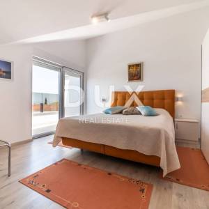 ISTRA, PEROJ - Atraktivna apartmanska kuća s bazenom i pogledom na more!
