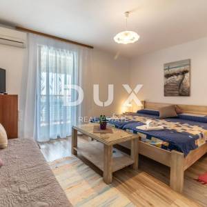 ISTRA, PEROJ - Atraktivna apartmanska kuća s bazenom i pogledom na more!