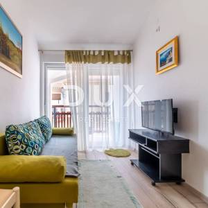 ISTRA, PEROJ - Atraktivna apartmanska kuća s bazenom i pogledom na more!