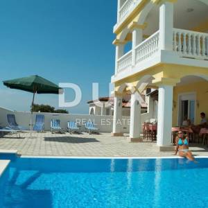 ISTRA, PEROJ - Hotel 700 m od mora sa predivnim pogledima