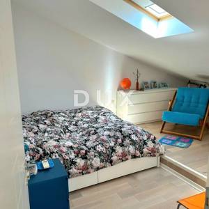 ISTRA, PEROJ - Penthouse sa otvorenim pogledom na more