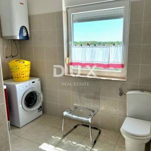 ISTRA, PEROJ - Penthouse sa otvorenim pogledom na more