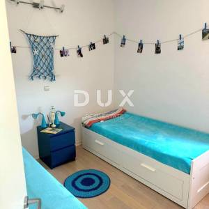 ISTRA, PEROJ - Penthouse sa otvorenim pogledom na more