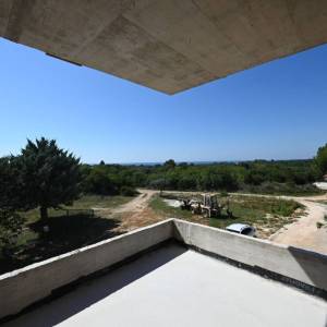 ISTRA, PEROJ Stan u novogradnji s pogledom na more!