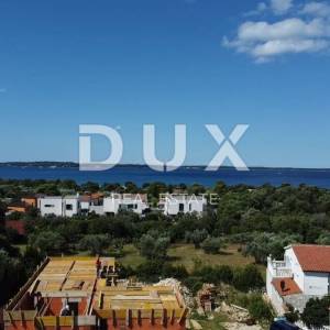  ISTRA, PEROJ - Vila s pogledom na more - 450 metara od plaže!