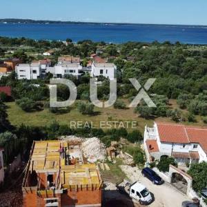  ISTRA, PEROJ - Vila s pogledom na more - 450 metara od plaže!