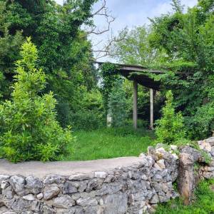 ISTRA, PIĆAN - Dva kamena objekta s pripadajućom okućnicom