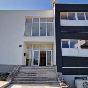ISTRA, PIĆAN - Motel sa 70 ležaja površine 1025 m2