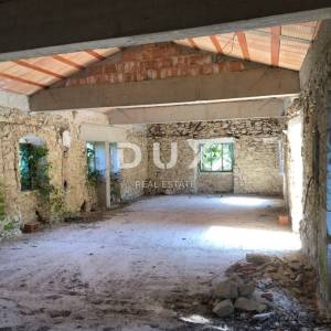 ISTRA, PIĆAN - Prostrano imanje od 2,2Ha s prekrasnim pogledom na Učku