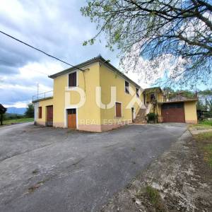 ISTRA, PIĆAN - Samostojeća kamena kuća s velikom okućnicom