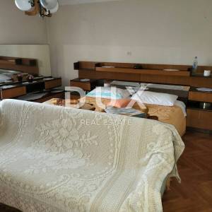 ISTRA, PIĆAN - Samostojeća kamena kuća s velikom okućnicom