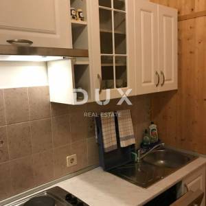 ISTRA, PJEŠČANA UVALA - Apartmanska kuća na tri etaže, 250 m od mora! 