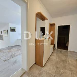 ISTRA, PJEŠČANA UVALA - Prekrasna apartmanska vila na par koraka do plaže!