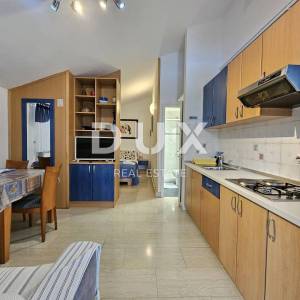 ISTRA, PJEŠČANA UVALA - Prekrasna apartmanska vila na par koraka do plaže!