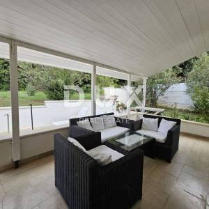 ISTRA, PJEŠČANA UVALA - Prekrasna apartmanska vila na par koraka do plaže!