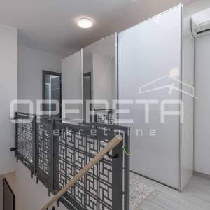 ISTRA, PJEŠČANA UVALA - Stan prvi red do mora