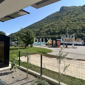 ISTRA, PLOMIN LUKA - Apartman prvi red do mora